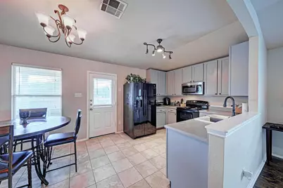 305 Creek Ledge Drive, Hutto, TX 78634 - Photo 11