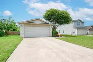 305 Creek Ledge Dr, Hutto, TX 78634 - Photo 3