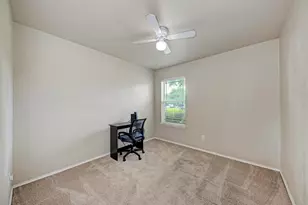 305 Creek Ledge Dr, Hutto, TX 78634 - Photo 27