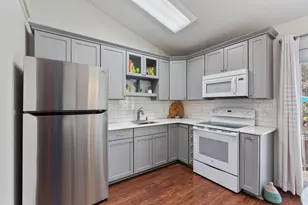 1015 E Yager Ln, Austin, TX 78753 - Photo 9