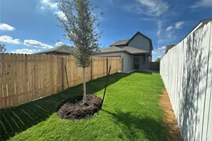 372 Glocken Ln, Kyle, TX 78640 - Photo 25