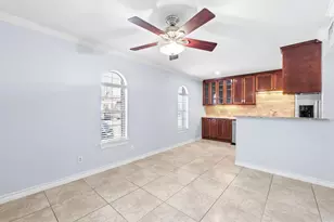 407 E 45th St, Austin, TX 78751 - Photo 9