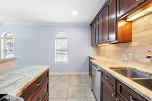 407 E 45th St, Austin, TX 78751 - Photo 13