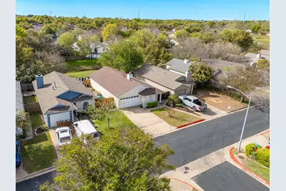5935 Kevin Kelly Place, Austin, TX 78727 - Photo 35