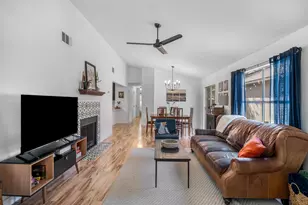 5935 Kevin Kelly Pl, Austin, TX 78727 - Photo 5