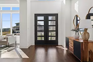 924 Bristol Crk Bnd, Lakeway, TX 78738 - Photo 3