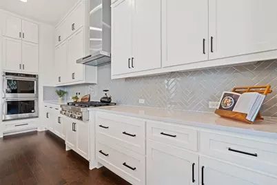 924 Bristol Creek Bend, Lakeway, TX 78738 - Photo 11