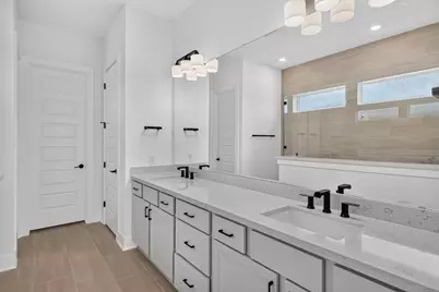 9104 The Ravine Way, Austin, TX 78744 - Photo 9