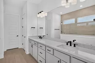 9104 The Ravine Wy, Austin, TX 78744 - Photo 9