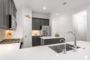 418 Raleigh Dr, Georgetown, TX 78633 - Photo 13