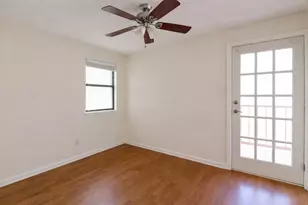 706 W 22nd St, Austin, TX 78705 - Photo 9