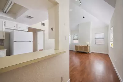 706 W 22nd Street #306, Austin, TX 78705 - Photo 3