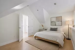 706 W 22nd St, Austin, TX 78705 - Photo 17