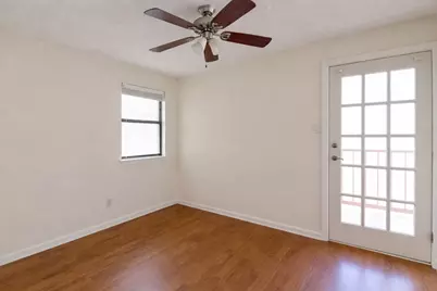 706 W 22nd Street #306, Austin, TX 78705 - Photo 9