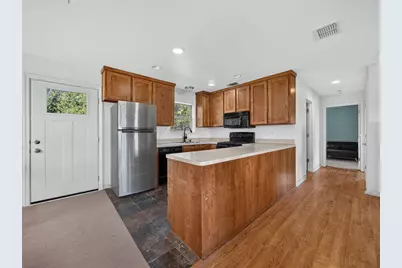 101 Twin Creek Circle, Dripping Springs, TX 78620 - Photo 13