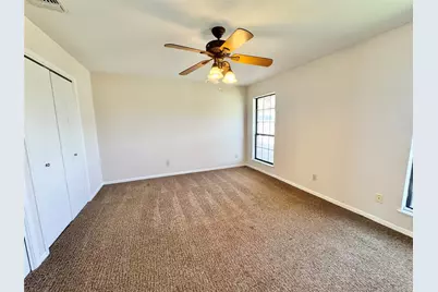 18512 Carlson Lane, Elgin, TX 78621 - Photo 11