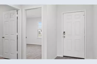 124 McNamara Court, Jarrell, TX 76537 - Photo 3