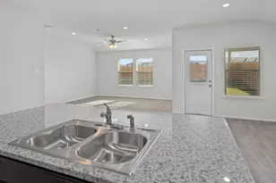 124 McNamara Ct, Jarrell, TX 76537 - Photo 7