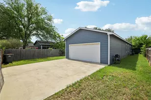 156 FM2571, Smithville, TX 78957 - Photo 31