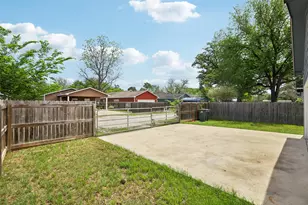 156 FM2571, Smithville, TX 78957 - Photo 33