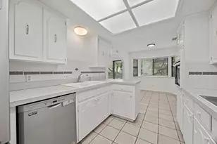 8303 Cliffview Dr, Austin, TX 78759 - Photo 17