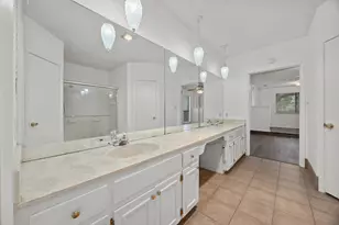 8303 Cliffview Dr, Austin, TX 78759 - Photo 11