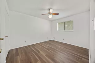 8303 Cliffview Dr, Austin, TX 78759 - Photo 15