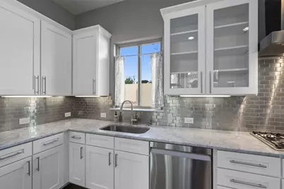 1614 Cedar Bend Drive, Austin, TX 78758 - Photo 11