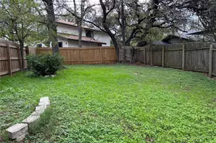 8111 Baywood Dr, Austin, TX 78759 - Photo 21