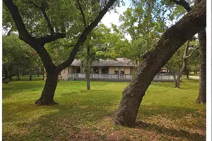 215 Serenada Dr, Georgetown, TX 78628 - Photo 1