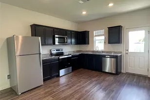 532 Peony Ct, Jarrell, TX 76537 - Photo 5