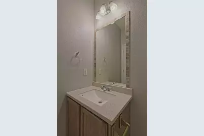 1102 E 3rd Street, Georgetown, TX 78626 - Photo 23