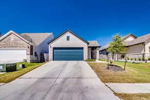 802 Papaya Dr, Buda, TX 78610 - Photo 29