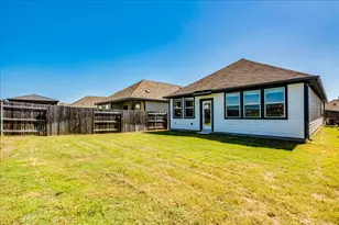 802 Papaya Dr, Buda, TX 78610 - Photo 25