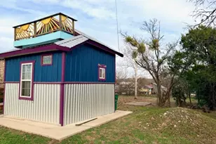 1608 School St, Goldthwaite, TX 76844 - Photo 3