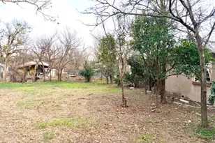 1608 School St, Goldthwaite, TX 76844 - Photo 5