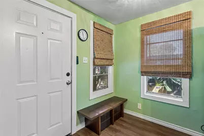 734 Neches Street, Lockhart, TX 78644 - Photo 5