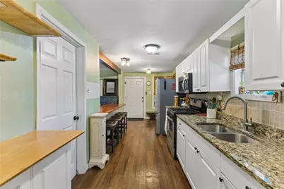 734 Neches Street, Lockhart, TX 78644 - Photo 15