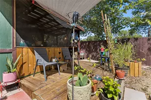 734 Neches St, Lockhart, TX 78644 - Photo 23