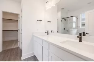 200 Prodigal Wy, Kyle, TX 78640 - Photo 5