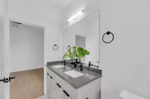 506 S Park Dr, Austin, TX 78704 - Photo 33