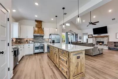 325 Charli Circle, Liberty Hill, TX 78642 - Photo 9