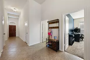 605 Palmilla St, Leander, TX 78641 - Photo 9