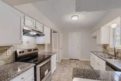 5819 Culross Close, Humble, TX 77346 - Photo 11