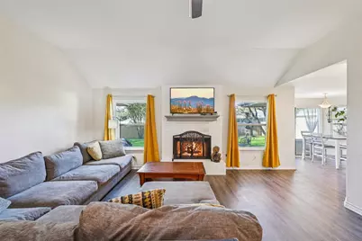 1014 Rocky Creek Drive, Pflugerville, TX 78660 - Photo 7