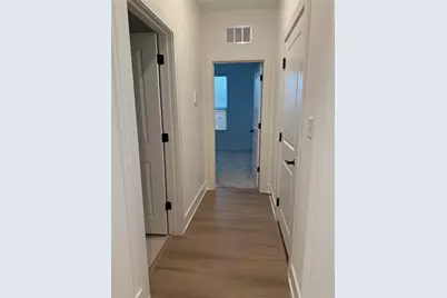 221 Groveland Drive, Liberty Hill, TX 78642 - Photo 5