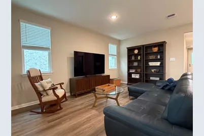 549 Raleigh Drive, Georgetown, TX 78633 - Photo 13