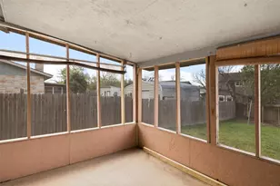 2303 Carolyn Dr, Taylor, TX 76574 - Photo 25