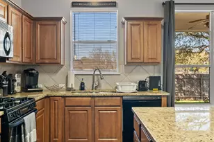 1021 St Helena Dr, Leander, TX 78641 - Photo 11