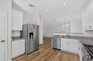 225 English Oak St, Georgetown, TX 78626 - Photo 7